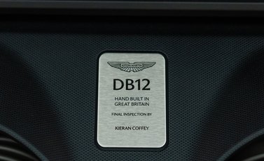 Aston Martin DB12 V8 34