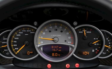 Porsche Carrera GT 17