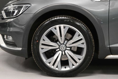 Volkswagen Passat 2.0 Passat Alltrack TDI BlueMotion Technology 4Motion Semi-Auto 4WD 5dr 20