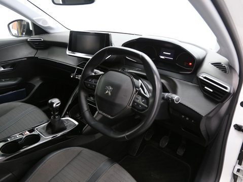Peugeot 208 1.2 PureTech Allure Euro 6 (s/s) 5dr 21