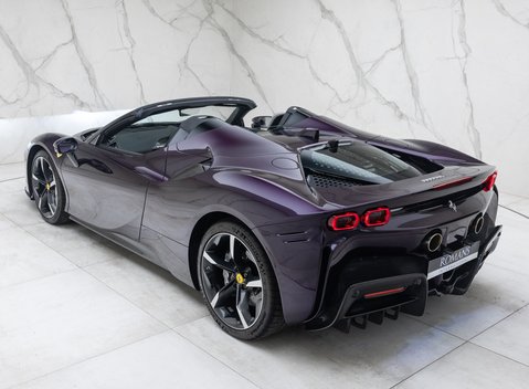 Ferrari SF90 Spider 12