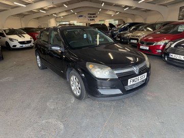 Vauxhall Astra 1.8i 16v Club Hatchback 5dr Petrol Automatic (197 g/km, 123 bhp)