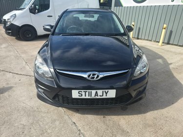 Hyundai i30 COMFORT CRDI 1