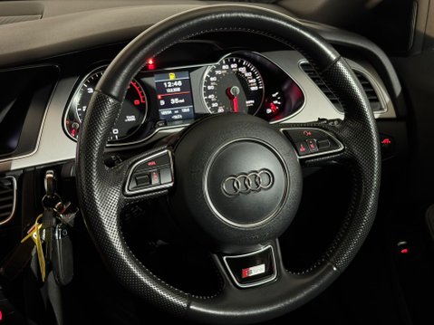 Audi A4 AVANT TDI S LINE START/STOP 13
