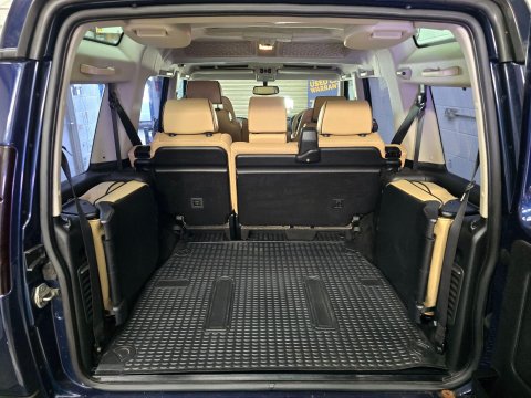 Land Rover Discovery 2.5 TD5 ES Premium Station Wagon 5dr Diesel Automatic (7 Seats) (284 g/km, 9