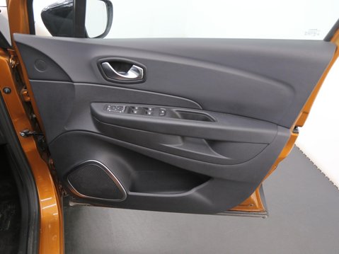Renault Captur 1.5 dCi ENERGY GT Line Euro 6 (s/s) 5dr 19