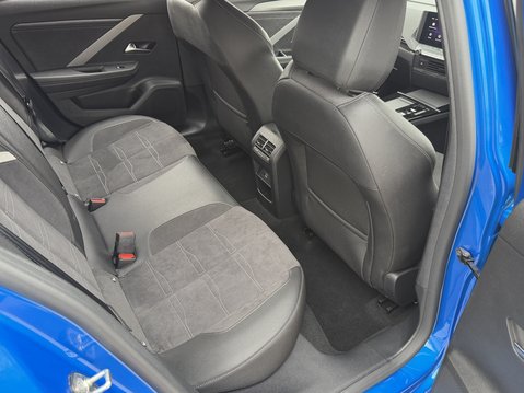 Vauxhall Astra 115kW Ultimate 54kWh 5dr Auto 35