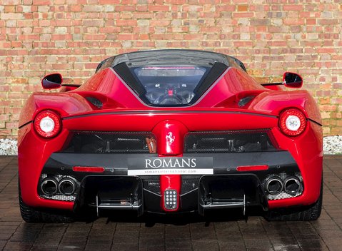 Ferrari LaFerrari Aperta 5