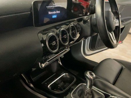 Mercedes-Benz A Class 1.3 A 180 Sport Executive Auto 5dr 13