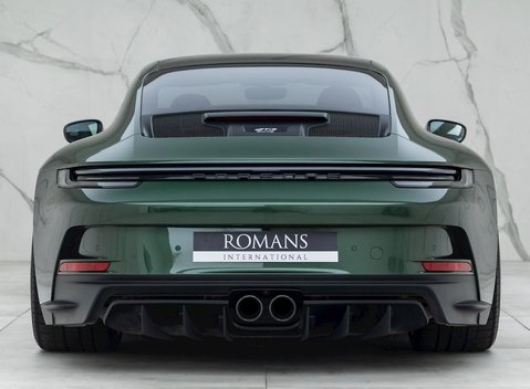 Porsche 911 (992) GT3 Touring 5