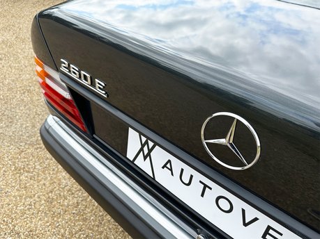 Mercedes-Benz C Class 260 E 28