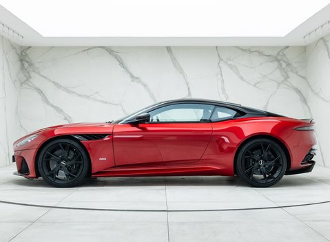 Aston Martin DBS Superleggera 5
