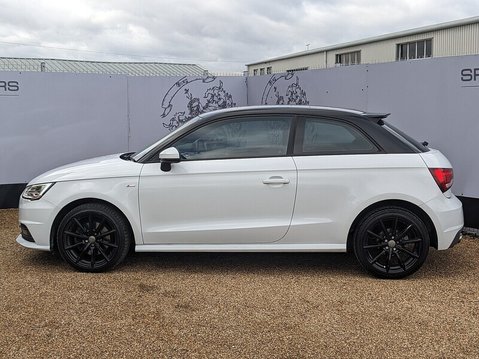 Audi A1 TFSI S LINE 4
