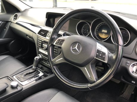 Mercedes-Benz C Class C220 CDI BLUEEFFICIENCY SE EDITION 125 automatic 61,000m £165 tax 2
