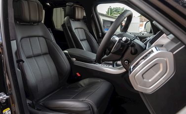 Land Rover Range Rover Sport 4.4 SDV8 Autobiography Dynamic 12
