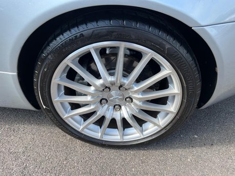 Aston Martin DB9 5.9 V12 Volante 2dr Petrol Seq (EU4) (394 g/km, 450 bhp) 4