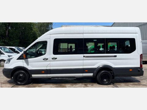 Ford Transit 2.2 TDCi 460 HDT L4 H3 4dr (18 seats) 16