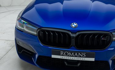 BMW M5 COMPETITION 32