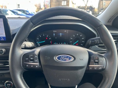 Ford Focus TITANIUM X 12