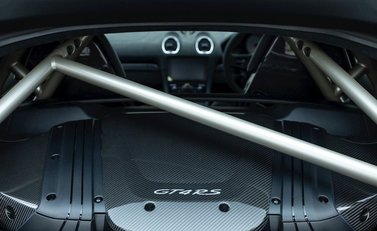 Porsche Cayman GT4 RS (718) 36