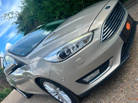 Ford Focus TITANIUM X 3