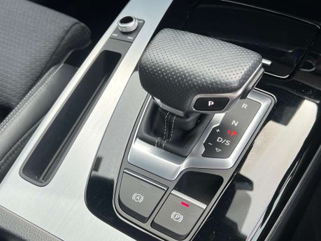 Audi Q5 2.0 Q5 S Line 45 TFSI MHEV Quattro Semi-Auto 4WD 5dr 35