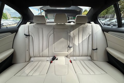 BMW 5 Series 520D M SPORT - RARE SOPHISTO GREY WITH IVORY LEATHER INTERIOR  16