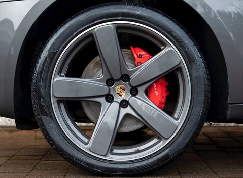 Porsche Macan Turbo 10
