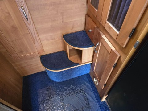 Auto-Trail Chieftain Motor Home 46