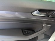 Volkswagen Passat 2.0 Passat R-Line TDI BlueMotion Technology Semi-Auto 4dr 44