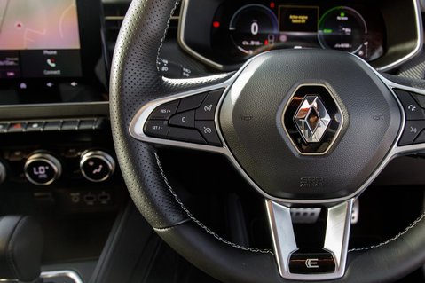 Renault Clio E-TECH ENGINEERED PHEV 19