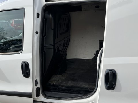 Vauxhall Combo 2000 1.3 CDTI 16V 95ps H1 Van Euro 6 20