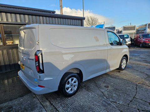 Ford Transit Custom Limited 6