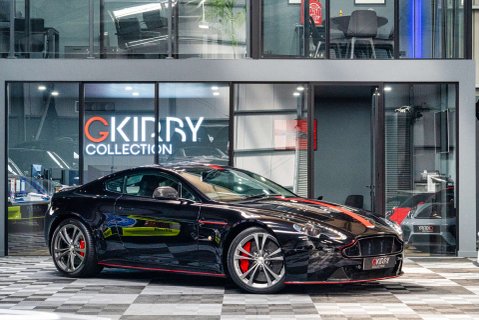 Aston Martin Vantage S V12 Manual 1