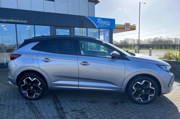 Vauxhall Grandland 1.5 Turbo D Ultimate Auto 6