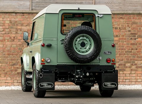 Land Rover Defender 90 Heritage Hard Top 3