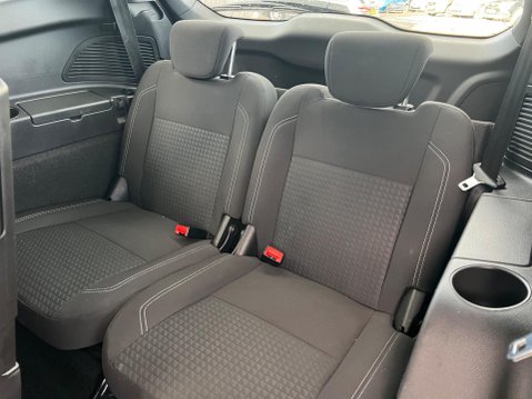 Ford Grand C-Max 1.0T EcoBoost Zetec Euro 6 (s/s) 5dr (Nav) 27