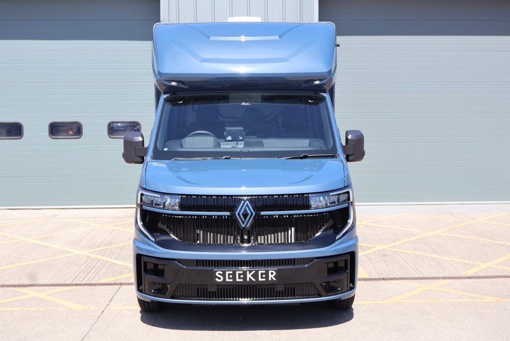 Renault Master 2026 BRAND NEW 3.5 TON STALLION SKR PRO BUILT BY SEEKER DELIVERY MILES  5