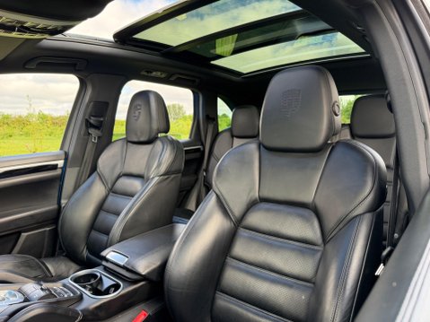 Porsche Cayenne 4.2 TD V8 S TiptronicS 4WD Euro 6 (s/s) 5dr 59