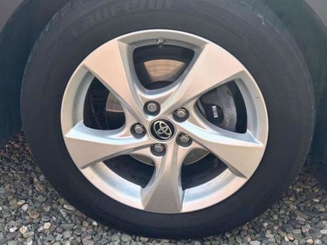 Toyota C-HR 1.8 VVT-h Icon SUV 5dr Petrol Hybrid CVT Euro 6 (s/s) (122 ps) 8