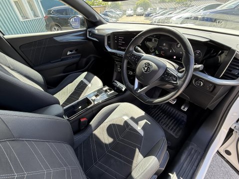 Vauxhall Mokka Electric 50kWh Ultimate SUV 5dr Electric Auto (136 ps) 3