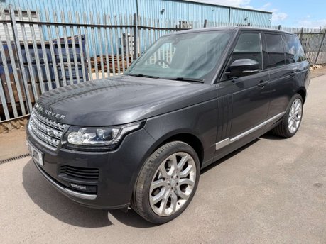 Land Rover Range Rover 3.0 Range Rover Vogue TDV6 Auto 4WD 5dr 9