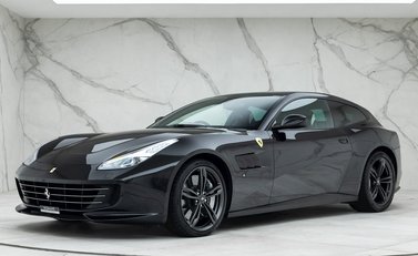 Ferrari GTC4 Lusso 6