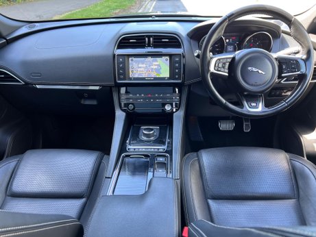 Jaguar F-Pace 2.0 D180 R-Sport Auto AWD Euro 6 (s/s) 5dr 13