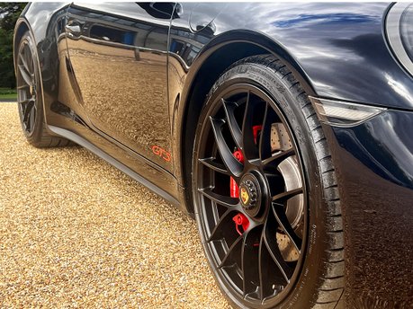 Porsche 911 CARRERA GTS PDK 14