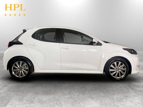 Toyota Yaris 1.5 VVT-h Icon Hatchback 5dr Petrol Hybrid E-CVT Euro 6 (s/s) (116 ps) DAB 8
