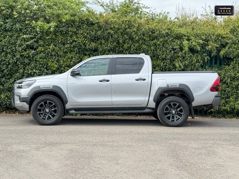 Toyota Hilux Invincible X [SOLD CR] AUTO | Camera | Nav | 2.8 LT | Euro 6 | No VAT| SEL 6