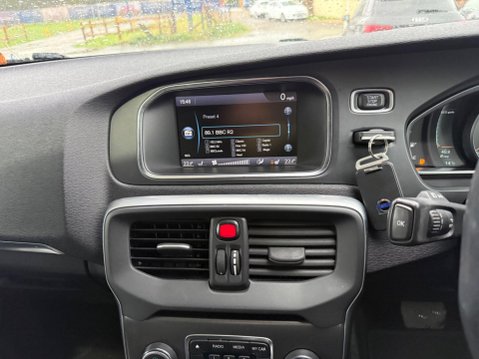 Volvo V40 2.0 D3 SE Lux Nav Geartronic Euro 5 (s/s) 5dr 8