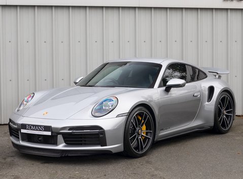 Porsche 911 (992) Turbo S 6