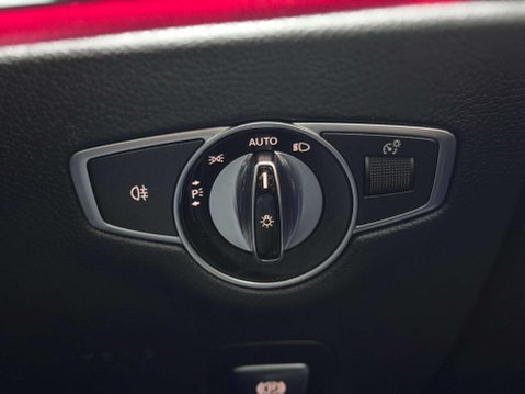 Mercedes-Benz E Class 2.0 E300de 13.5kWh AMG Line Saloon 4dr Diesel Plug-in Hybrid G-Tronic+ Euro 51